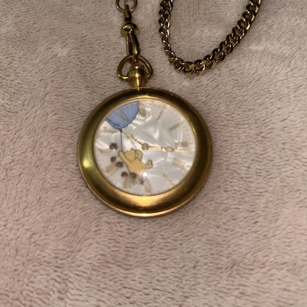 Vintage 1990s Classic Pooh Disney Timex Pocket Watch - Picture 2 of 3